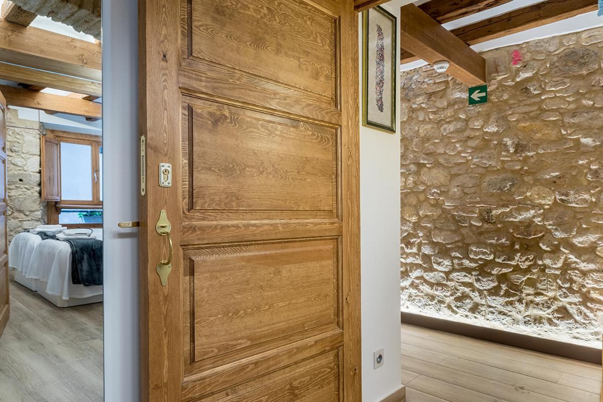 Hostal 977 ตาร์ราโกนา ภายนอก รูปภาพ