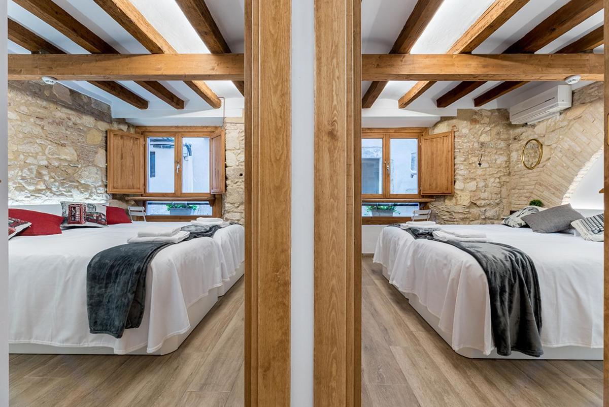 Hostal 977 ตาร์ราโกนา ภายนอก รูปภาพ