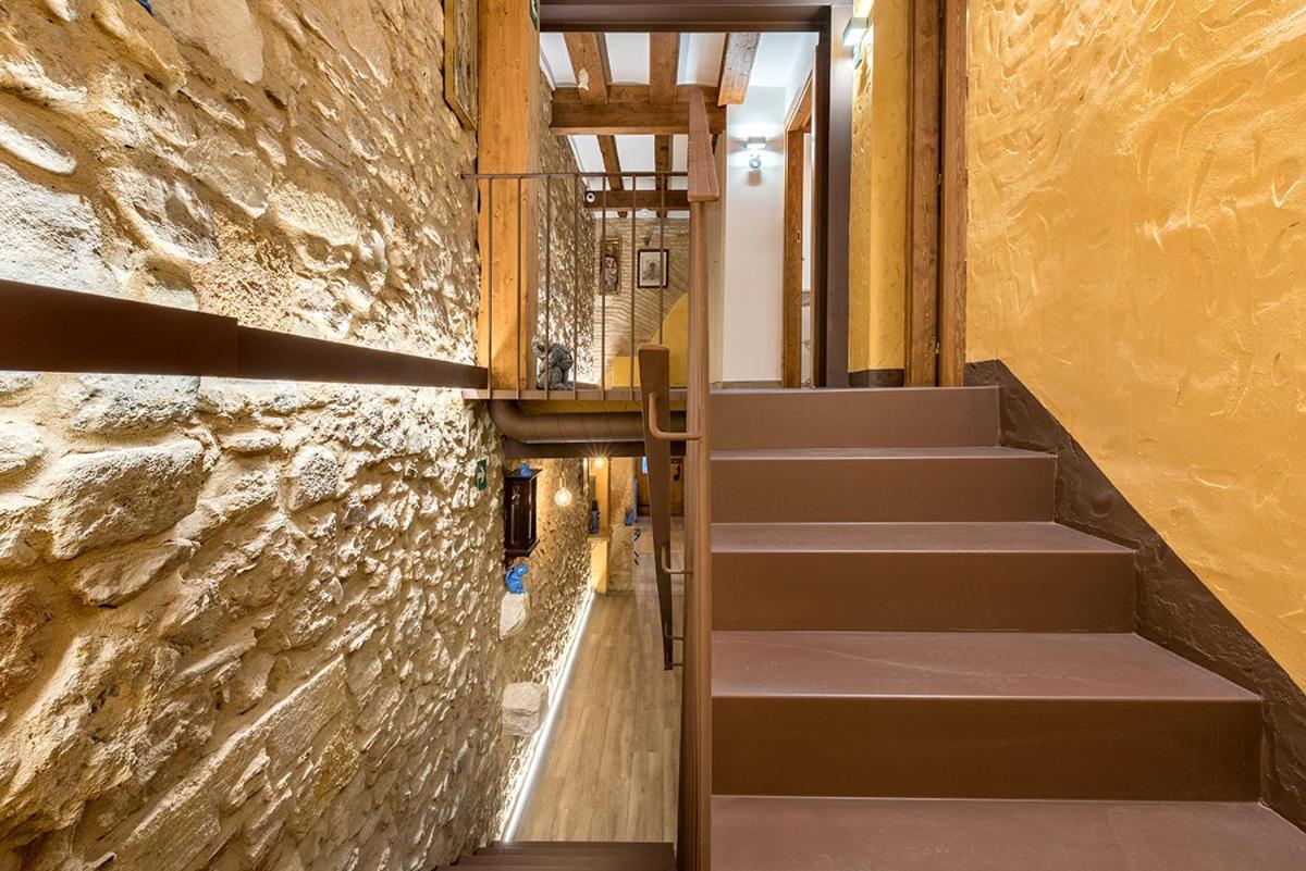 Hostal 977 ตาร์ราโกนา ภายนอก รูปภาพ