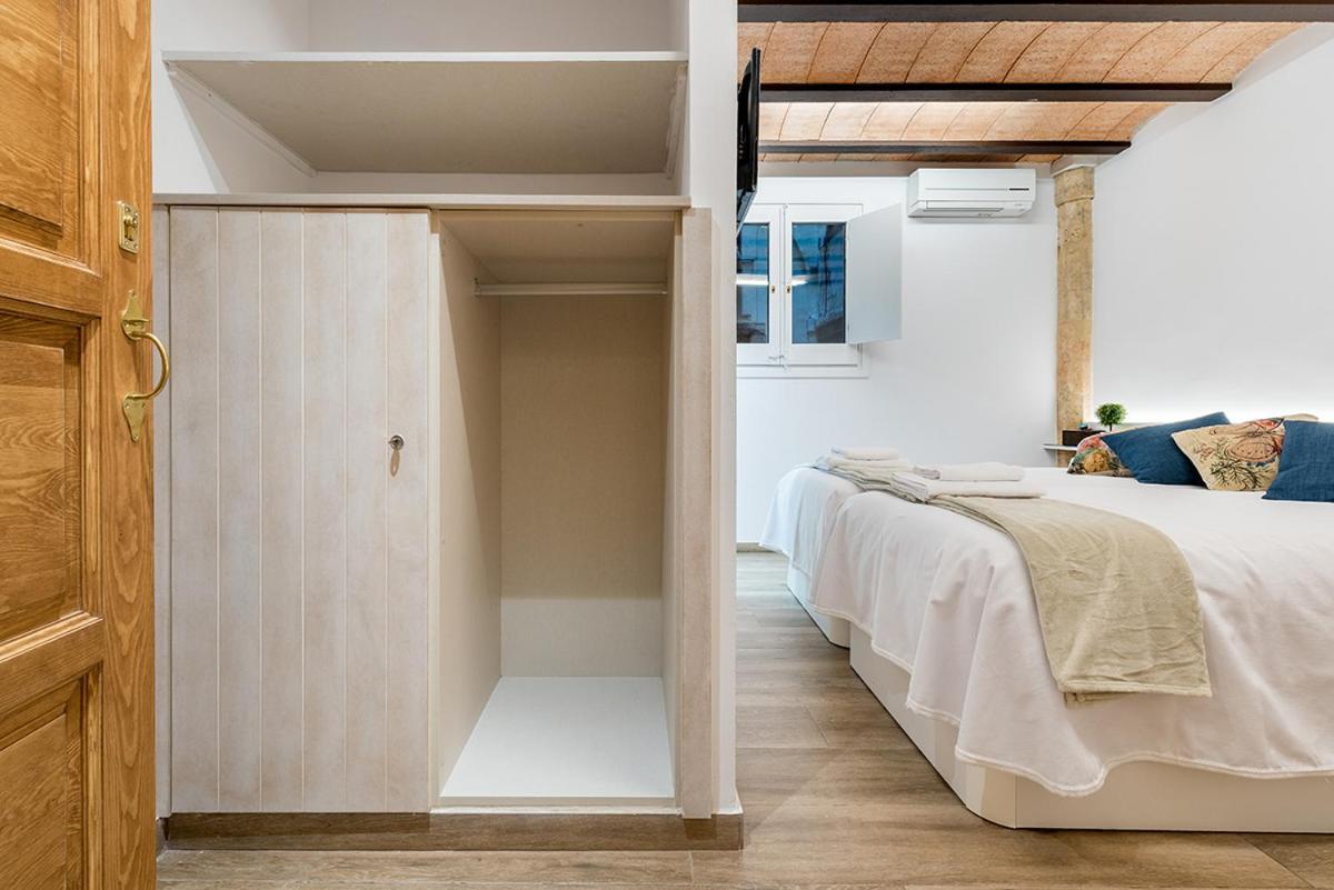 Hostal 977 ตาร์ราโกนา ภายนอก รูปภาพ